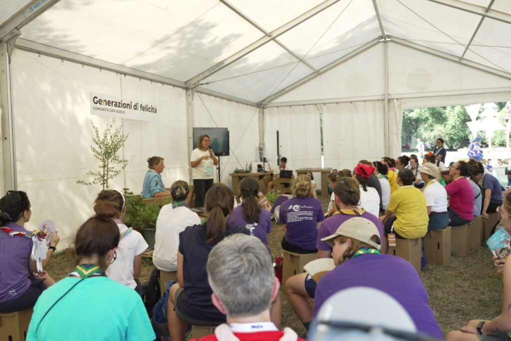 Un momento dell'intervento di Silvia al Villaggio della Sostenibilità.